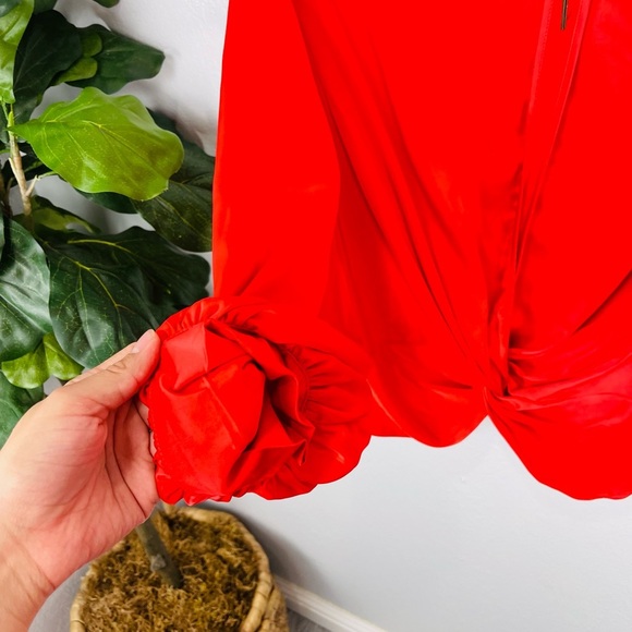 Gracia Front Knotted Hem Satin Blouse - Picture 6 of 9